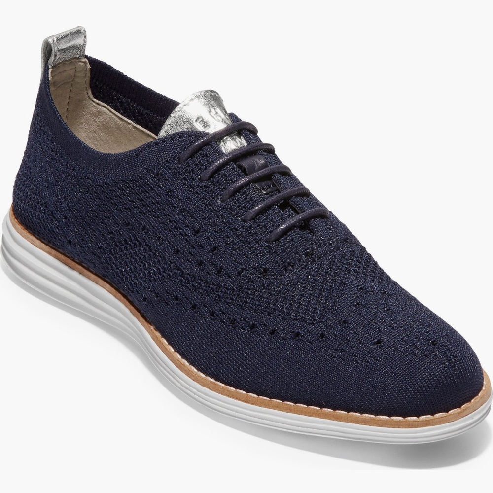Brand New! $160 Cole Haan OriginalGrand Knit
Wingtip Oxford Marine Blue sz 10